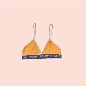 TOMMY JEANS UNLINED TRIANGLE BRALETTE - from Tommy Hilfiger